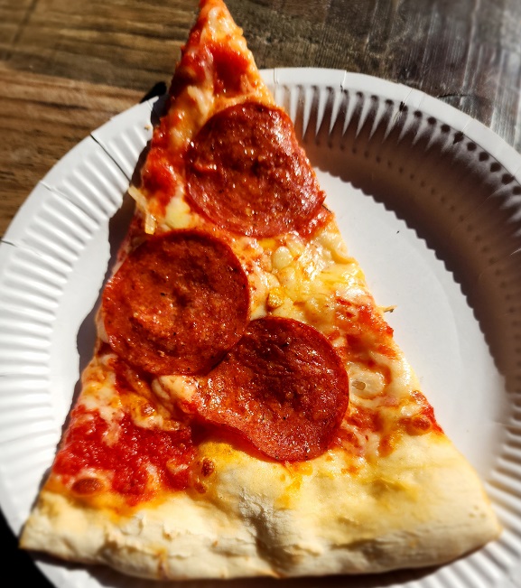 NY slice pizza